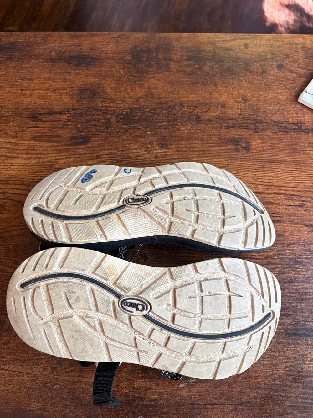 Chaco Women's Black & White Woven Strap Sandals Size 7 - Picture 5 of 8